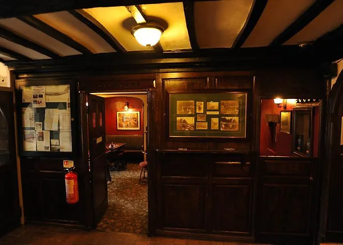 George Hotel